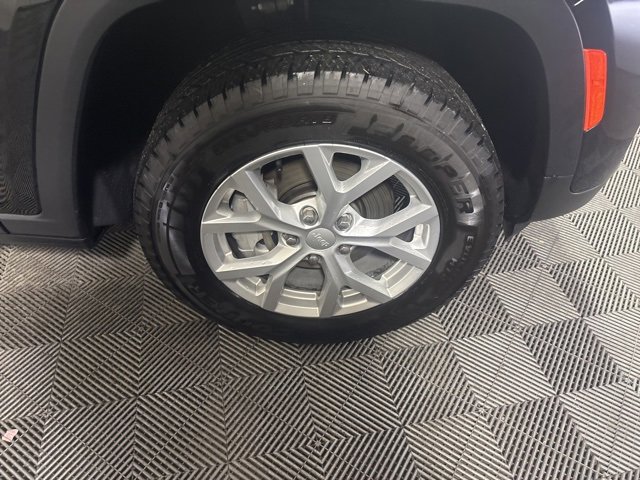 Used 2023 Jeep Grand Cherokee Limited image 54