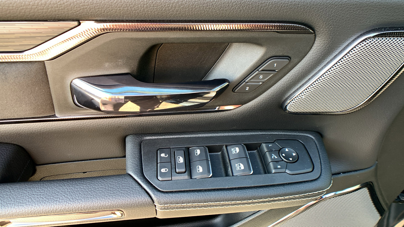 New 2026 RAM 1500 Rebel image 12