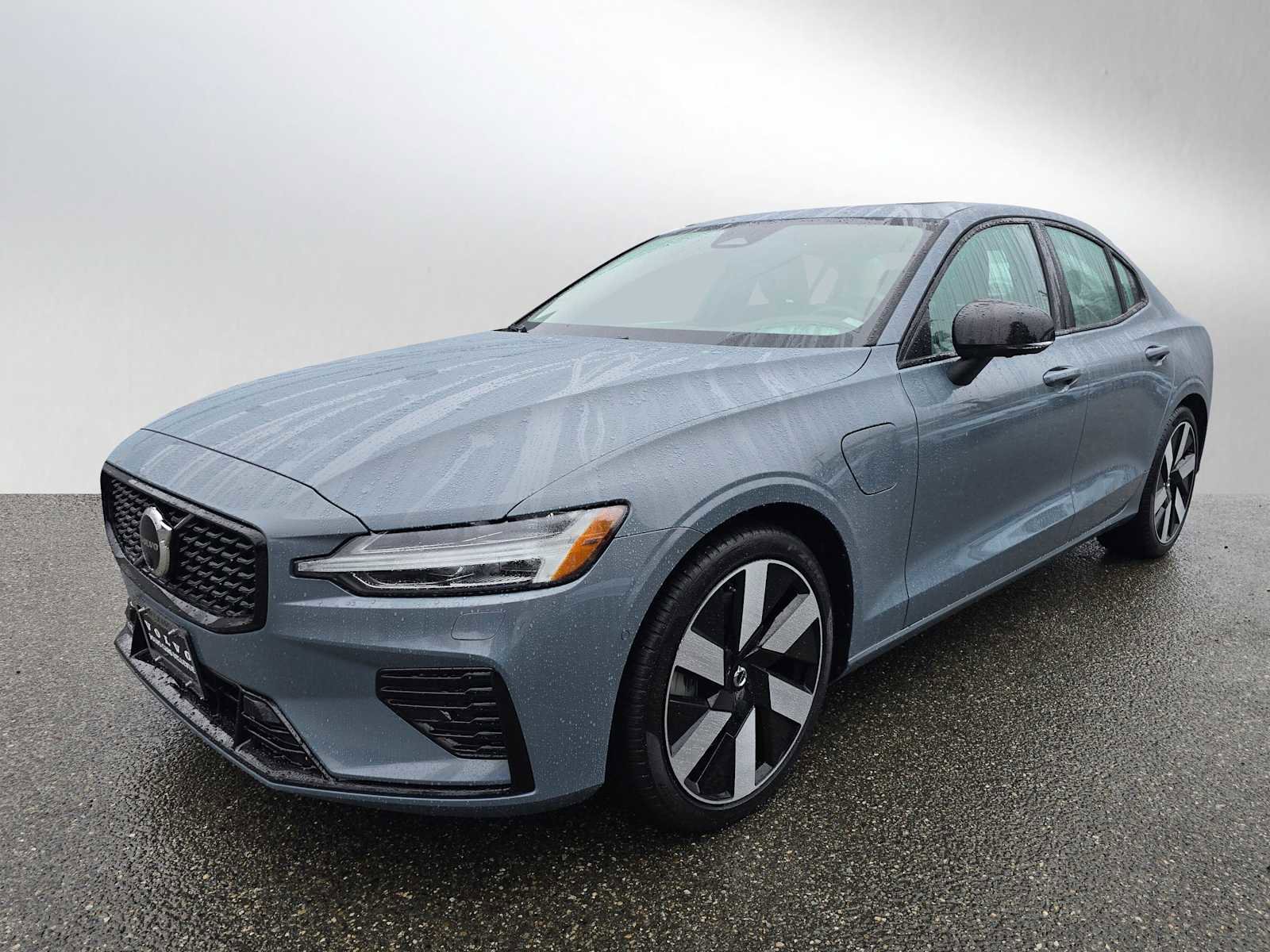 Certified 2023 Volvo S60 T8 Plus w/ Climate Package image 7