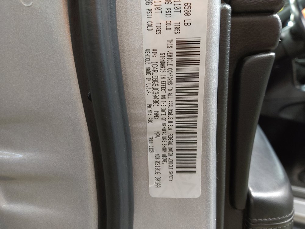 Used 2018 Jeep Grand Cherokee Limited w/ Trailer Tow Group IV image 33