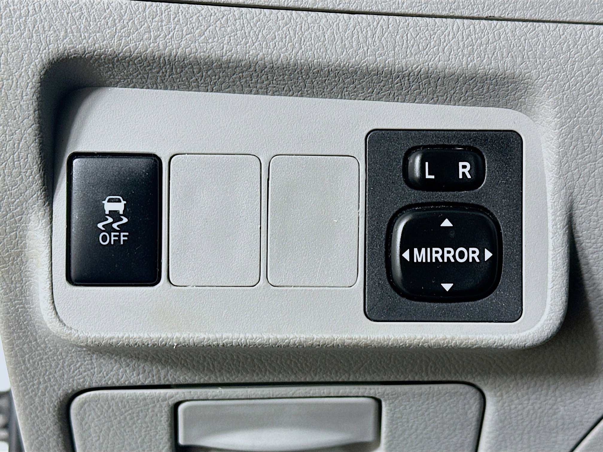 Used 2011 Toyota Corolla LE image 17