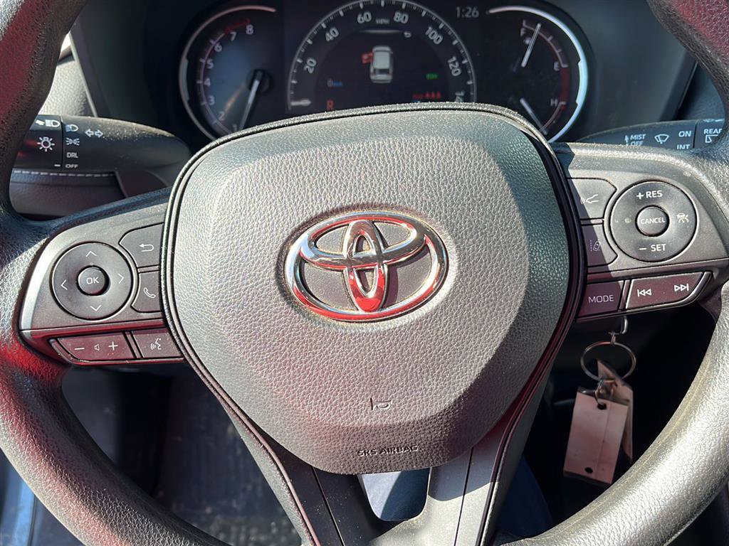 Used 2023 Toyota RAV4 LE image 4