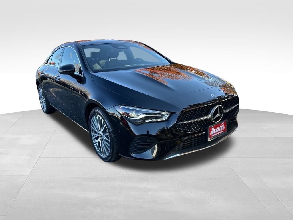 Used 2025 Mercedes-Benz CLA 250 4MATIC image 7