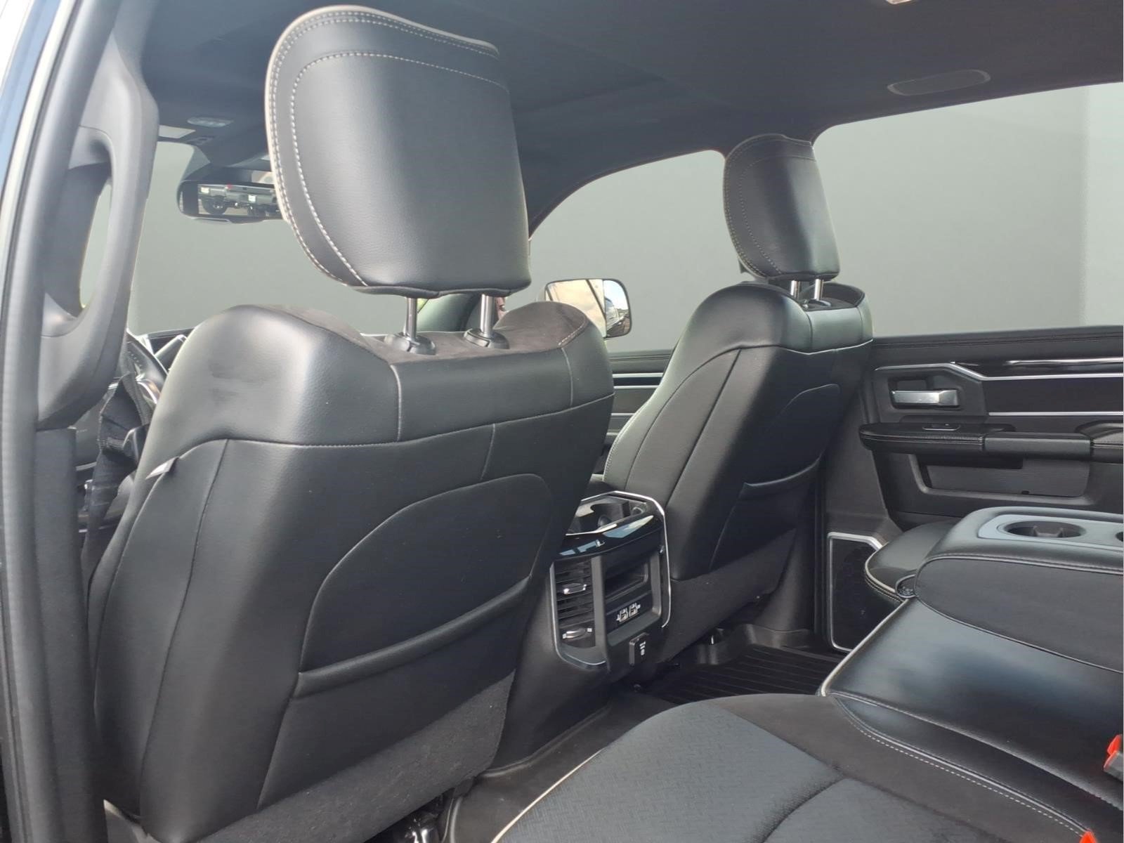 Used 2020 RAM 2500 Laramie w/ Night Edition AWD/4WD image 27