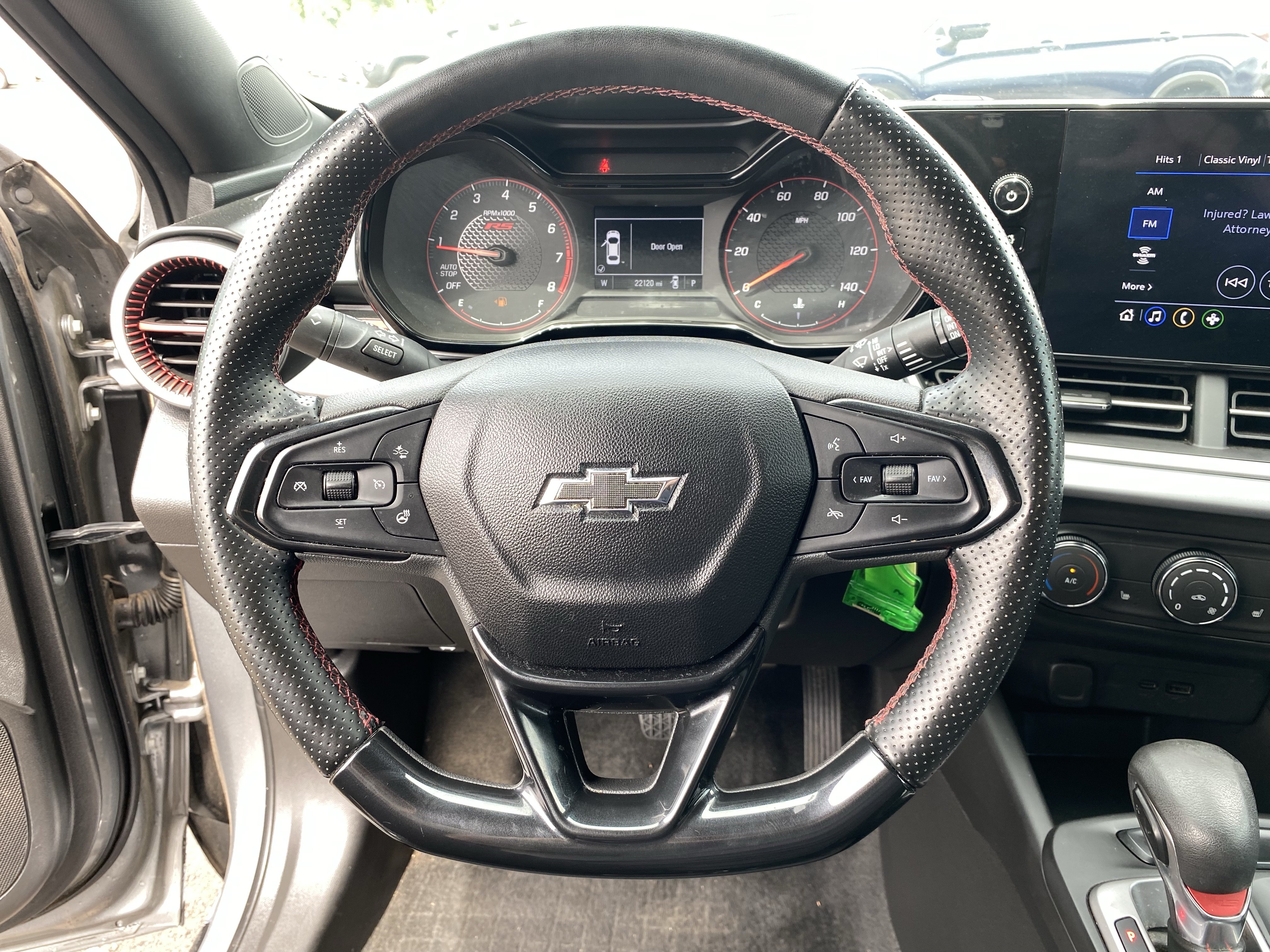 Used 2024 Chevrolet Trax RS w/ Driver Confidence Package FWD image 27