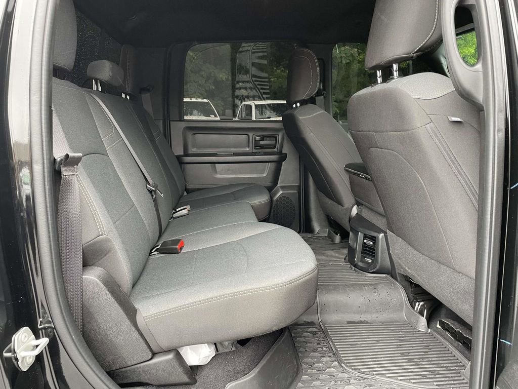 Certified 2024 RAM 2500 Tradesman w/ Chrome Appearance Group AWD/4WD image 18