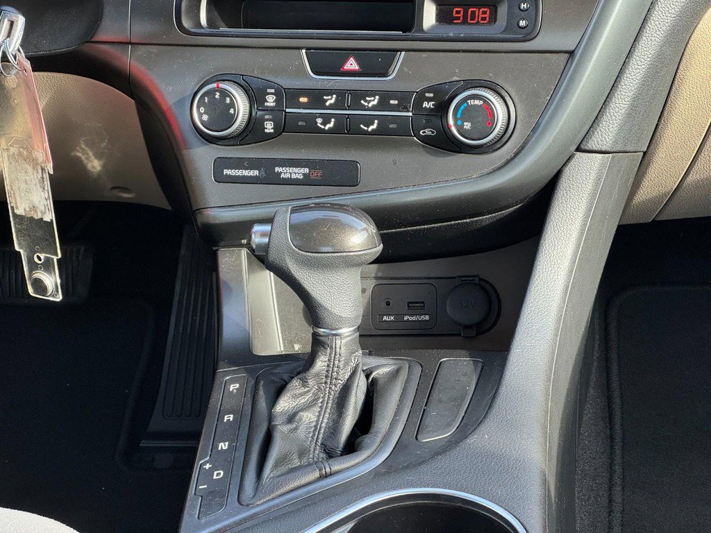 Used 2015 Kia Optima LX w/ Paint Protection Film Package image 16