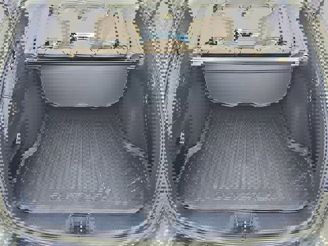 Used 2018 Subaru Outback 2.5i Premium image 12