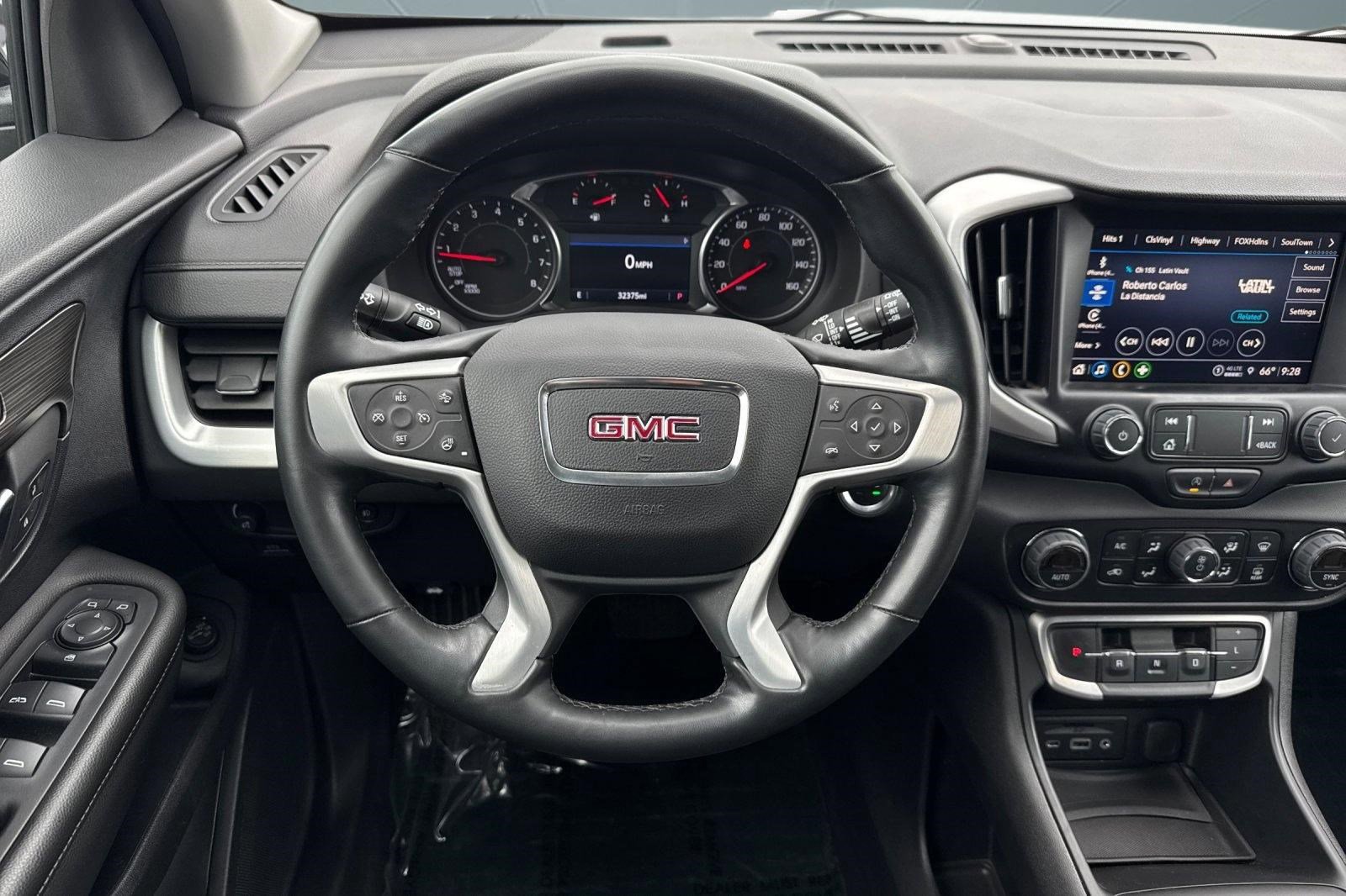 Used 2024 GMC Terrain SLT w/ Elevation Edition FWD image 27