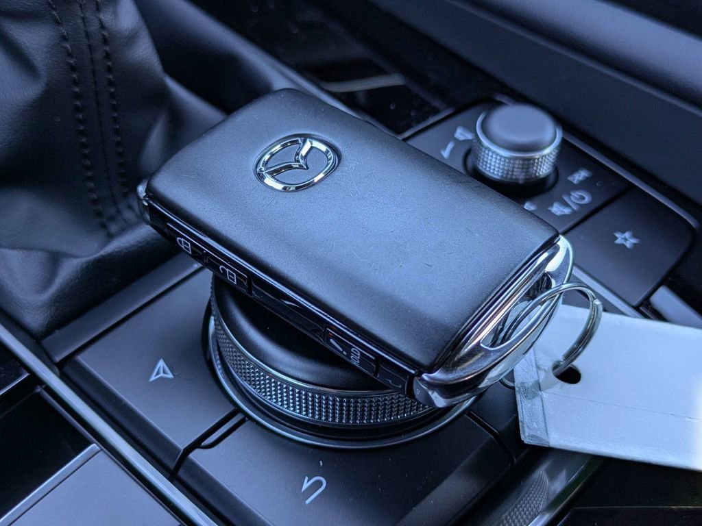 New 2026 MAZDA MAZDA3 2.5 S Hatchback w/ Premium Pkg image 32