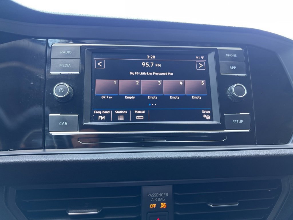 Used 2019 Volkswagen Jetta S image 27
