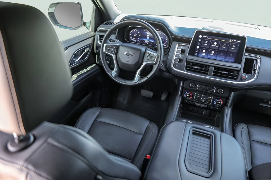Used 2022 Chevrolet Tahoe Z71 w/ Luxury Package AWD/4WD image 31