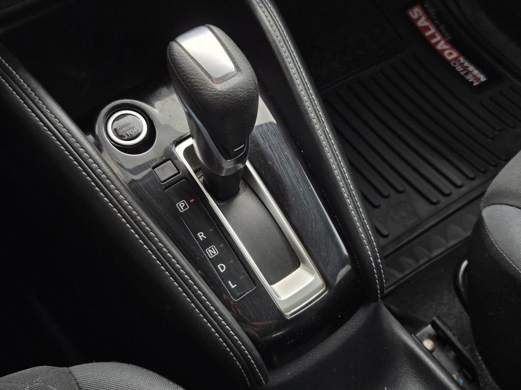 Used 2019 Nissan Kicks SV FWD image 23