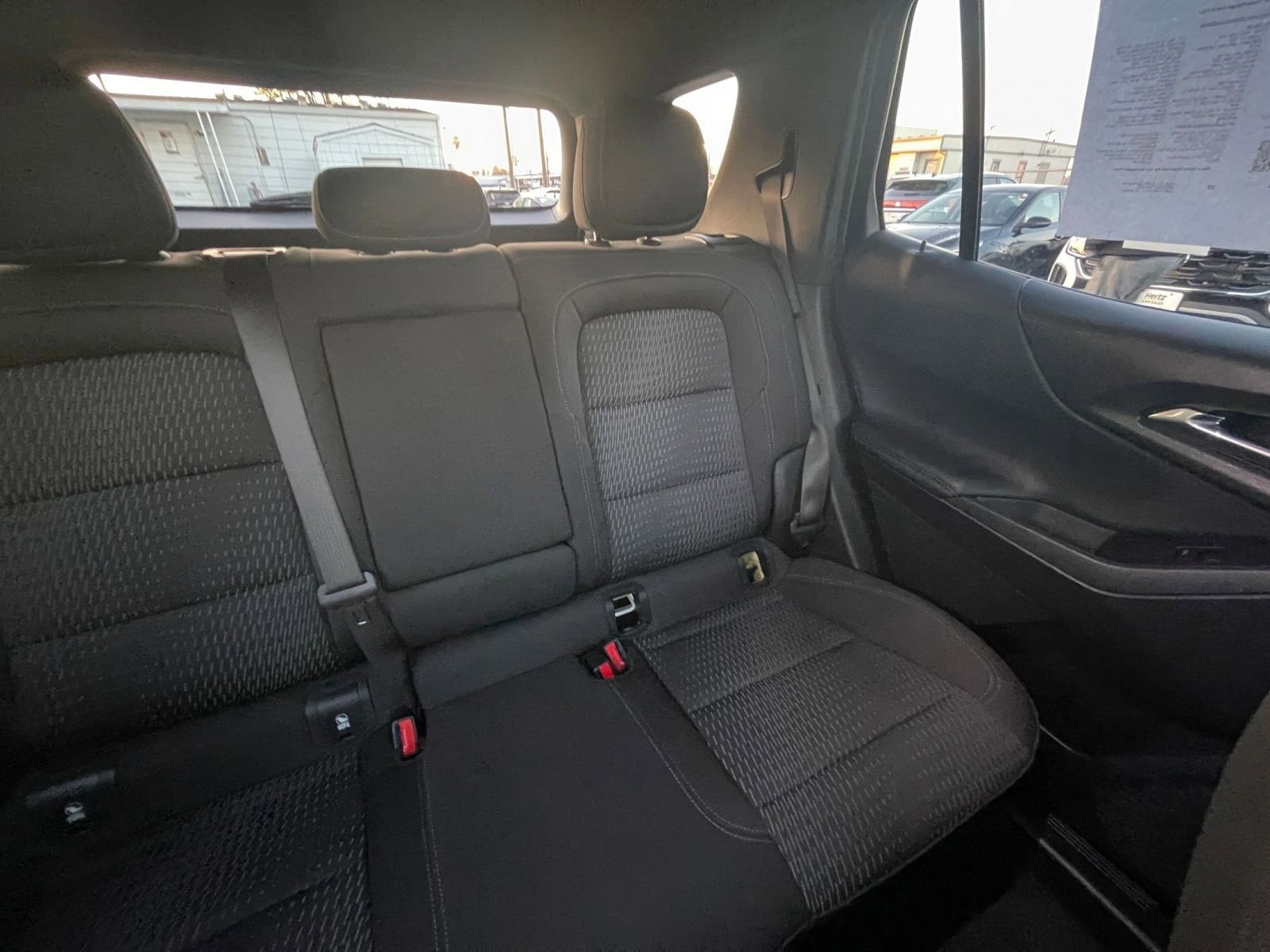 Used 2025 Chevrolet Equinox LT image 37