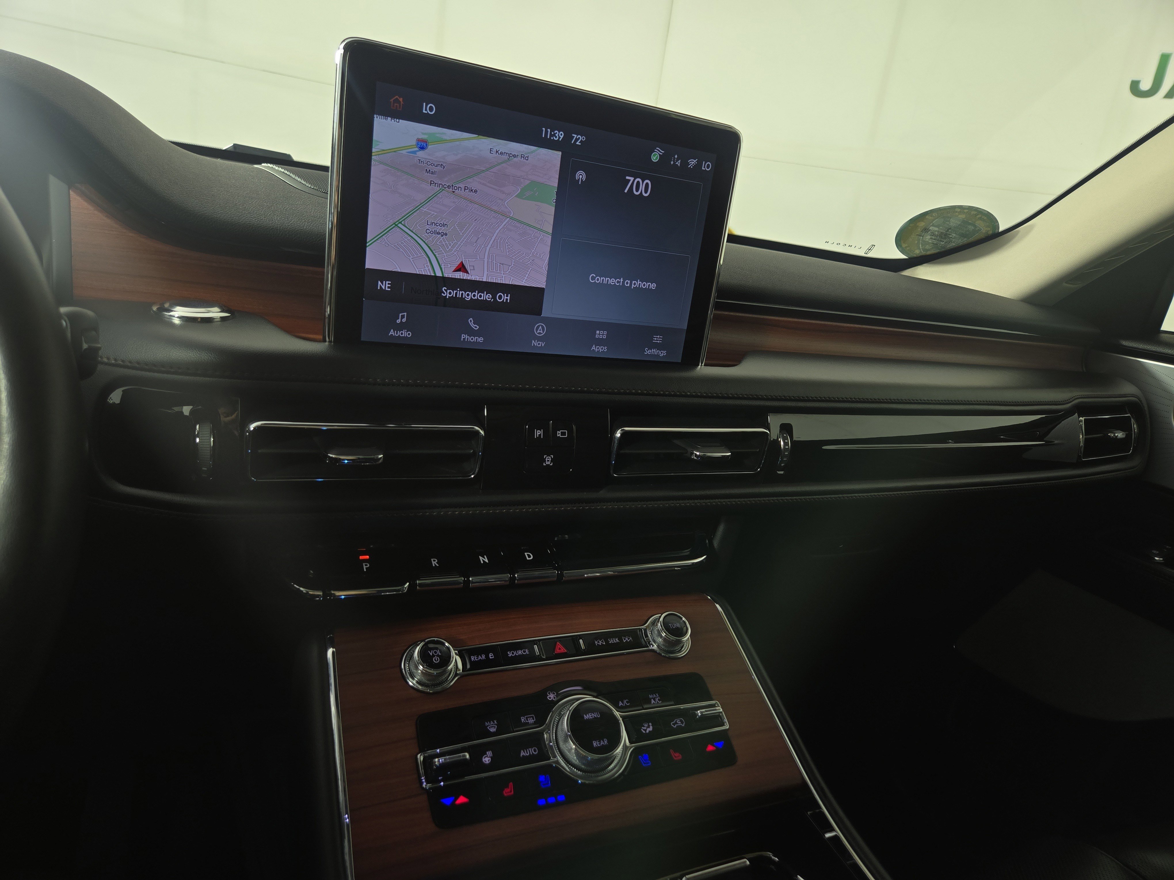 Used 2023 Lincoln Aviator Reserve w/ Equipment Group 201A AWD/4WD image 24