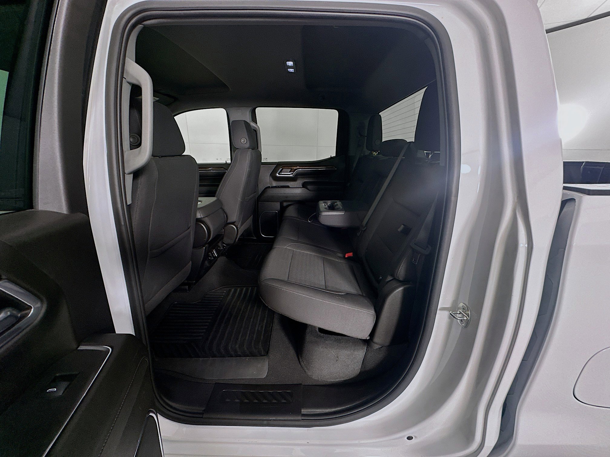 Used 2024 GMC Sierra 1500 Elevation image 27