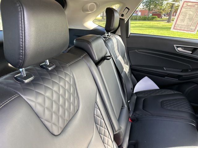 Used 2024 Ford Edge Titanium image 23