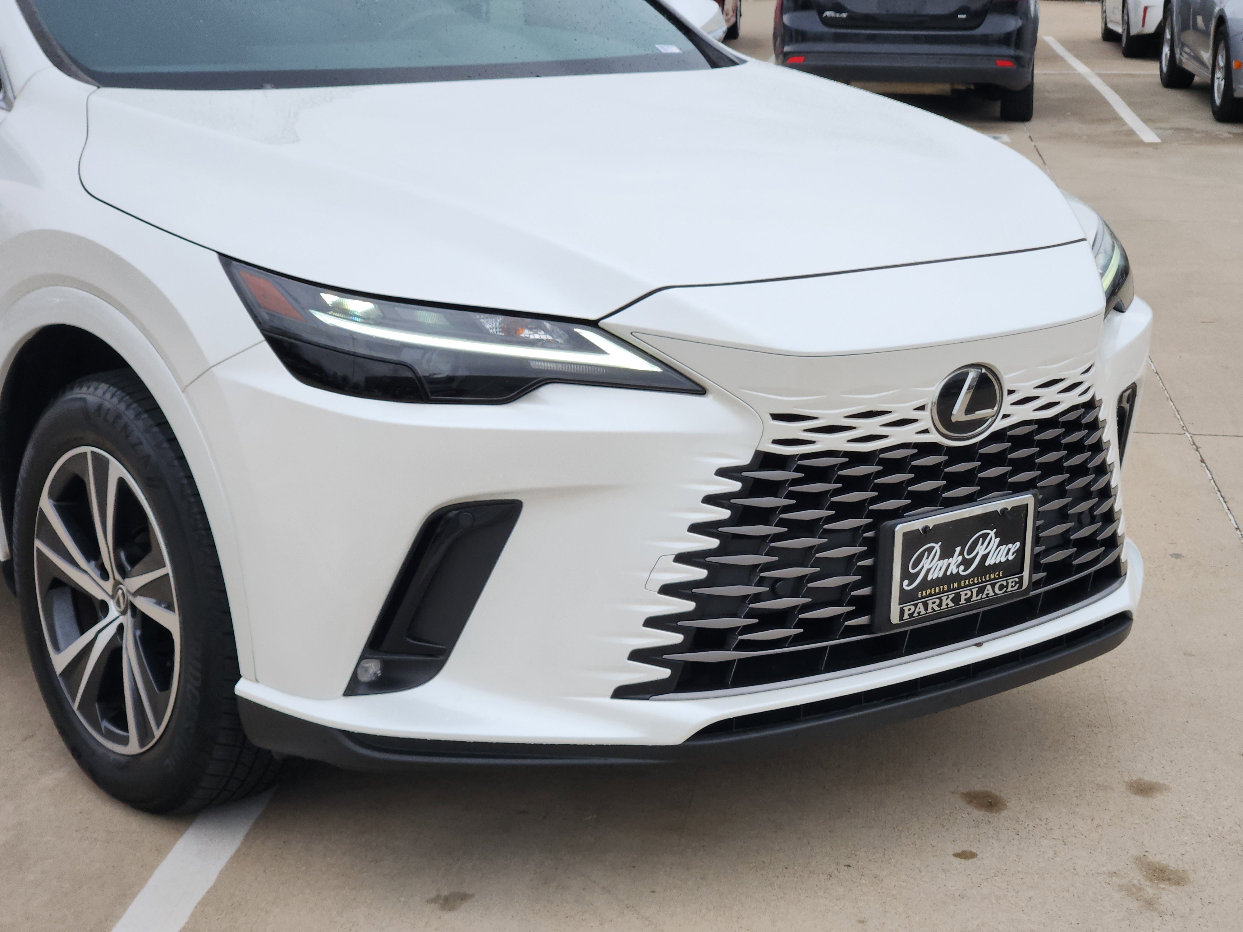 Used 2024 Lexus RX 350 Premium w/ Accessory Package (Z1) image 7