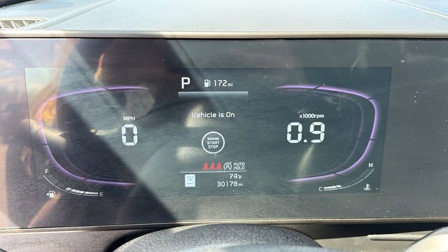 Used 2023 Kia Sportage EX image 11