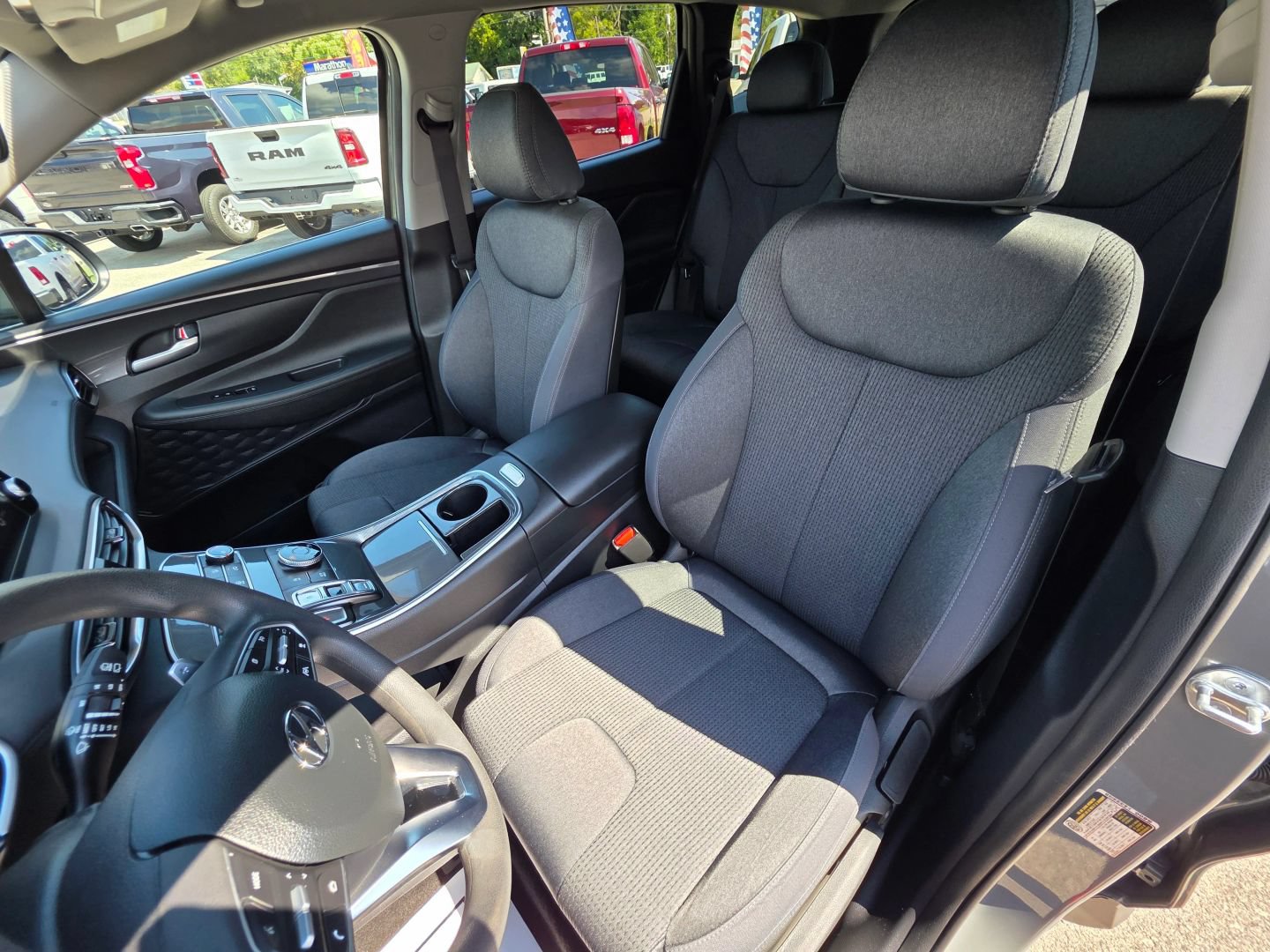 Used 2023 Hyundai Santa Fe SE AWD/4WD image 14