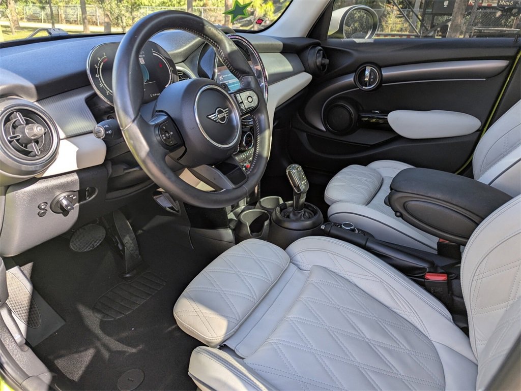 Used 2023 MINI Cooper S w/ Signature Upholstery Package image 26