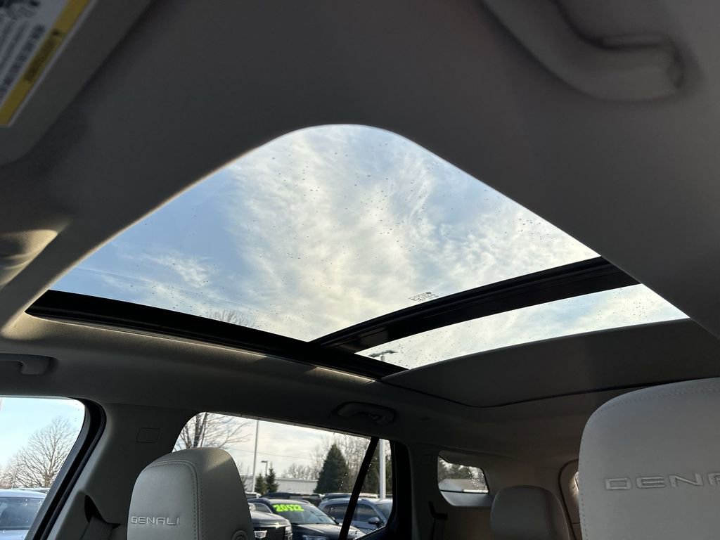 Used 2023 GMC Terrain Denali image 19