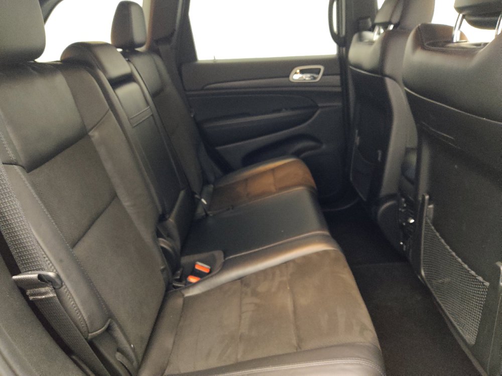 Used 2021 Jeep Grand Cherokee Laredo X AWD/4WD image 19