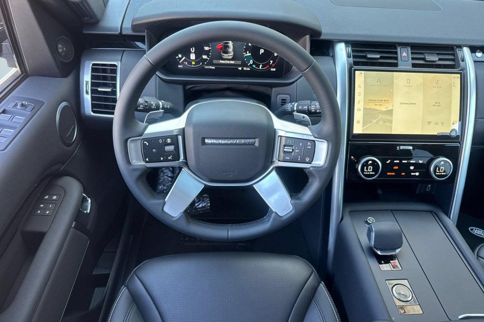 New 2026 Land Rover Discovery S AWD/4WD image 16