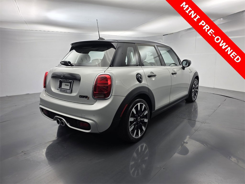 Used 2021 MINI Cooper S w/ Signature Upholstery Package image 4