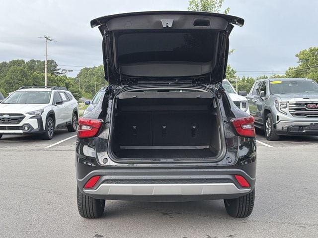 Used 2024 Chevrolet Trax LT FWD image 14