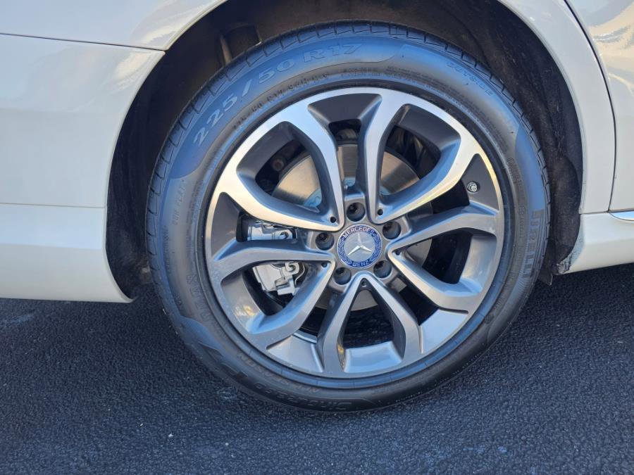 Used 2015 Mercedes-Benz C 300 4MATIC Sedan w/ Premium 1 Package image 32
