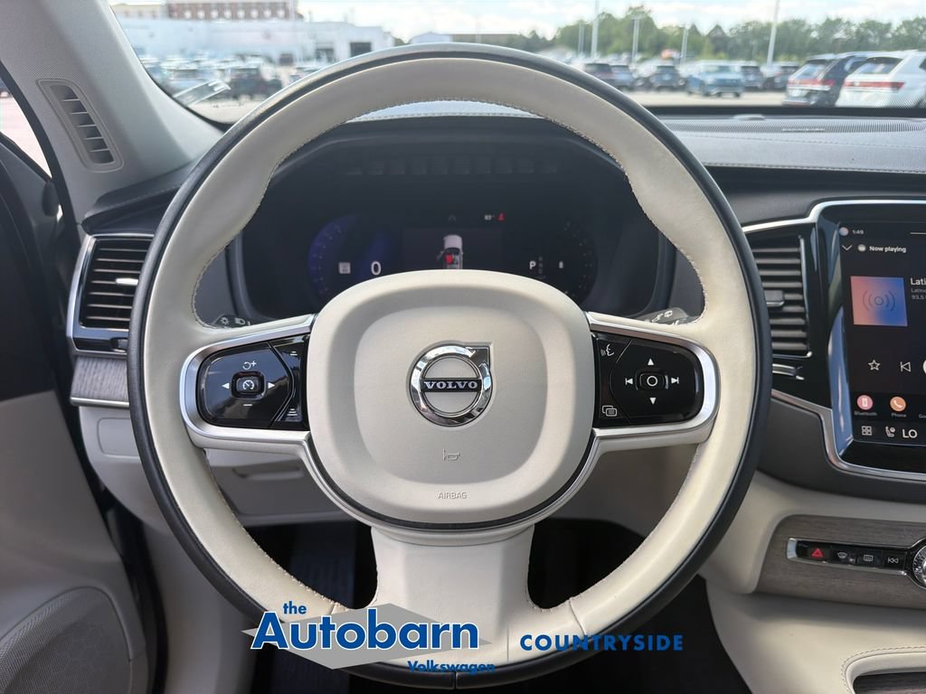 Used 2024 Volvo XC90 B6 Ultimate w/ Protection Package Premier AWD/4WD image 12