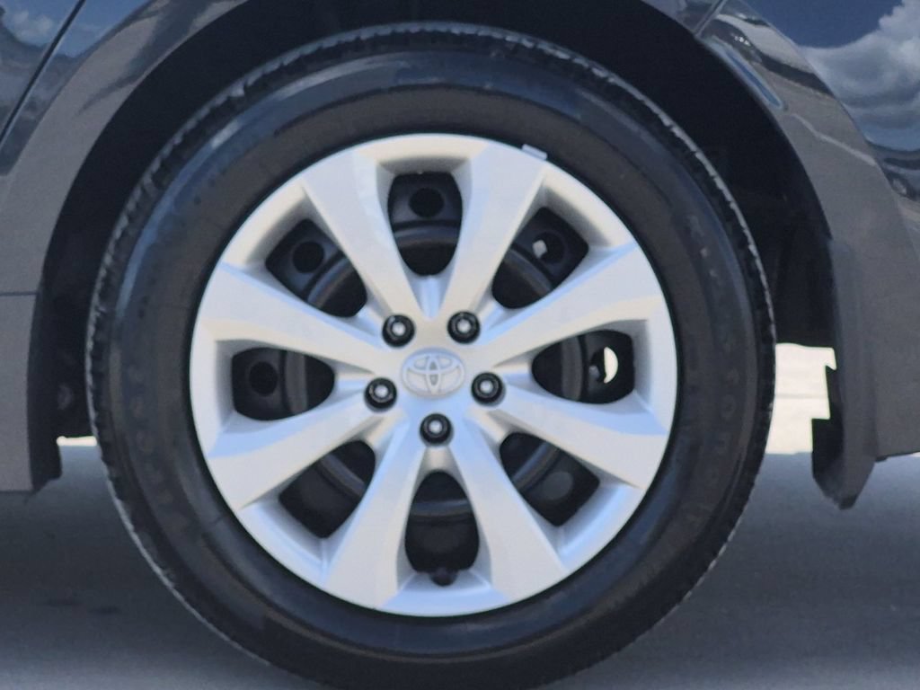 Used 2026 Toyota Corolla LE FWD image 25