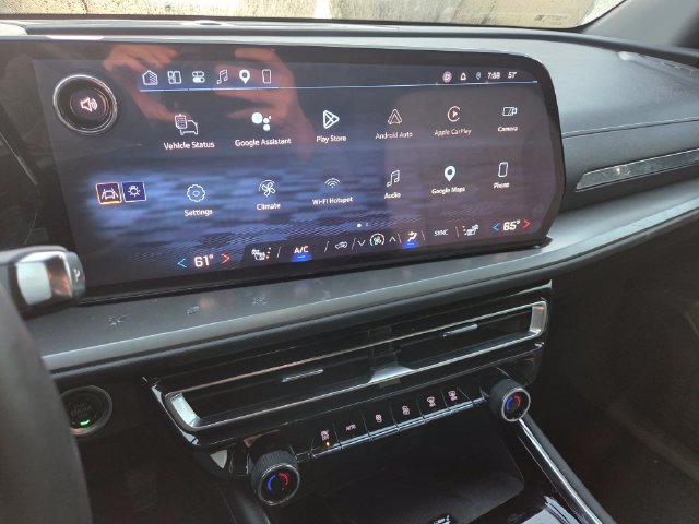 Used 2024 Chevrolet Traverse LT w/ LPO, Floor Liner Package FWD image 13