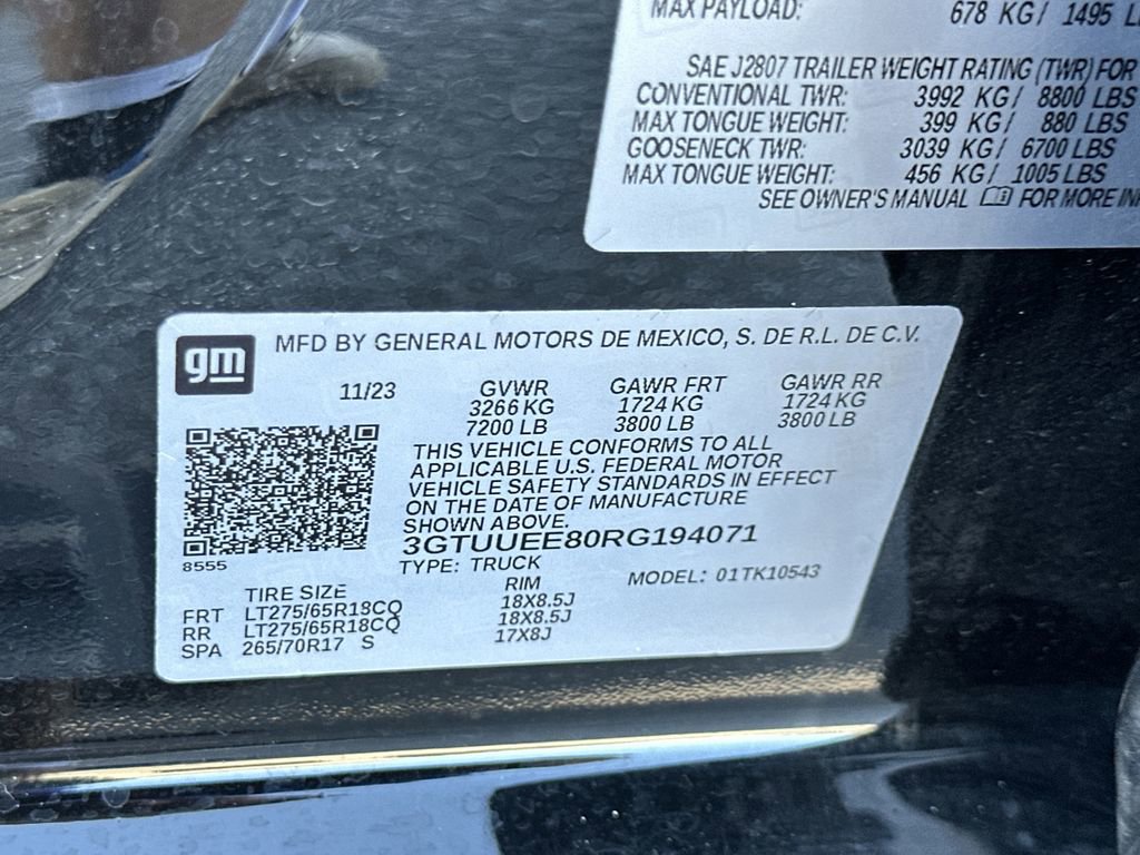 Used 2024 GMC Sierra 1500 AT4 w/ Technology Package AWD/4WD image 41