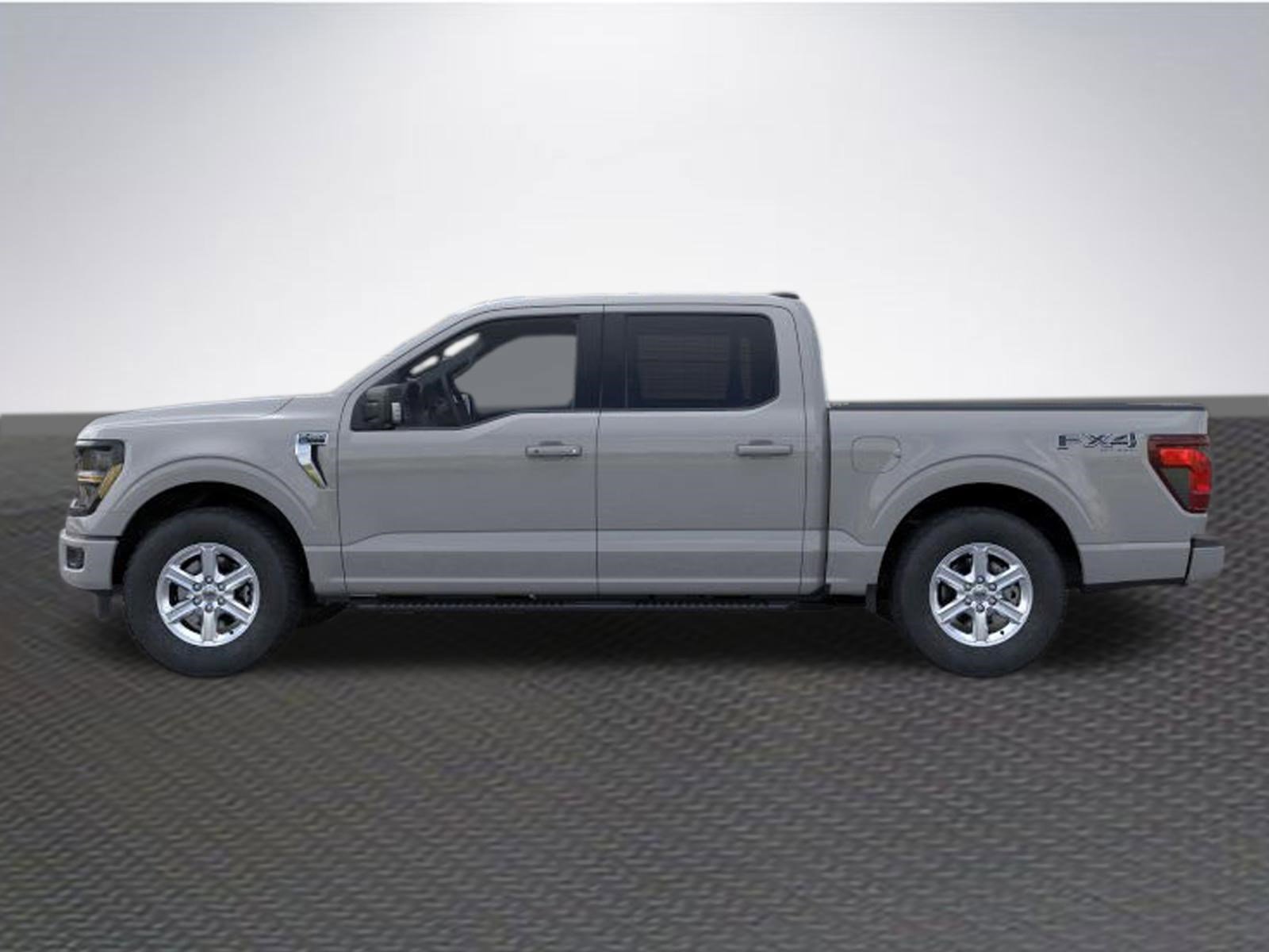 New 2026 Ford F150 XLT w/ Equipment Group 302A MID image 3