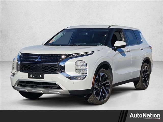 Used 2024 Mitsubishi Outlander SE Black Edition