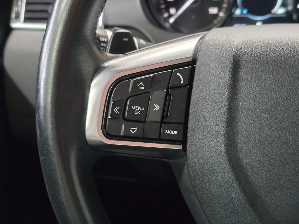 Used 2019 Land Rover Discovery Sport SE AWD/4WD image 18