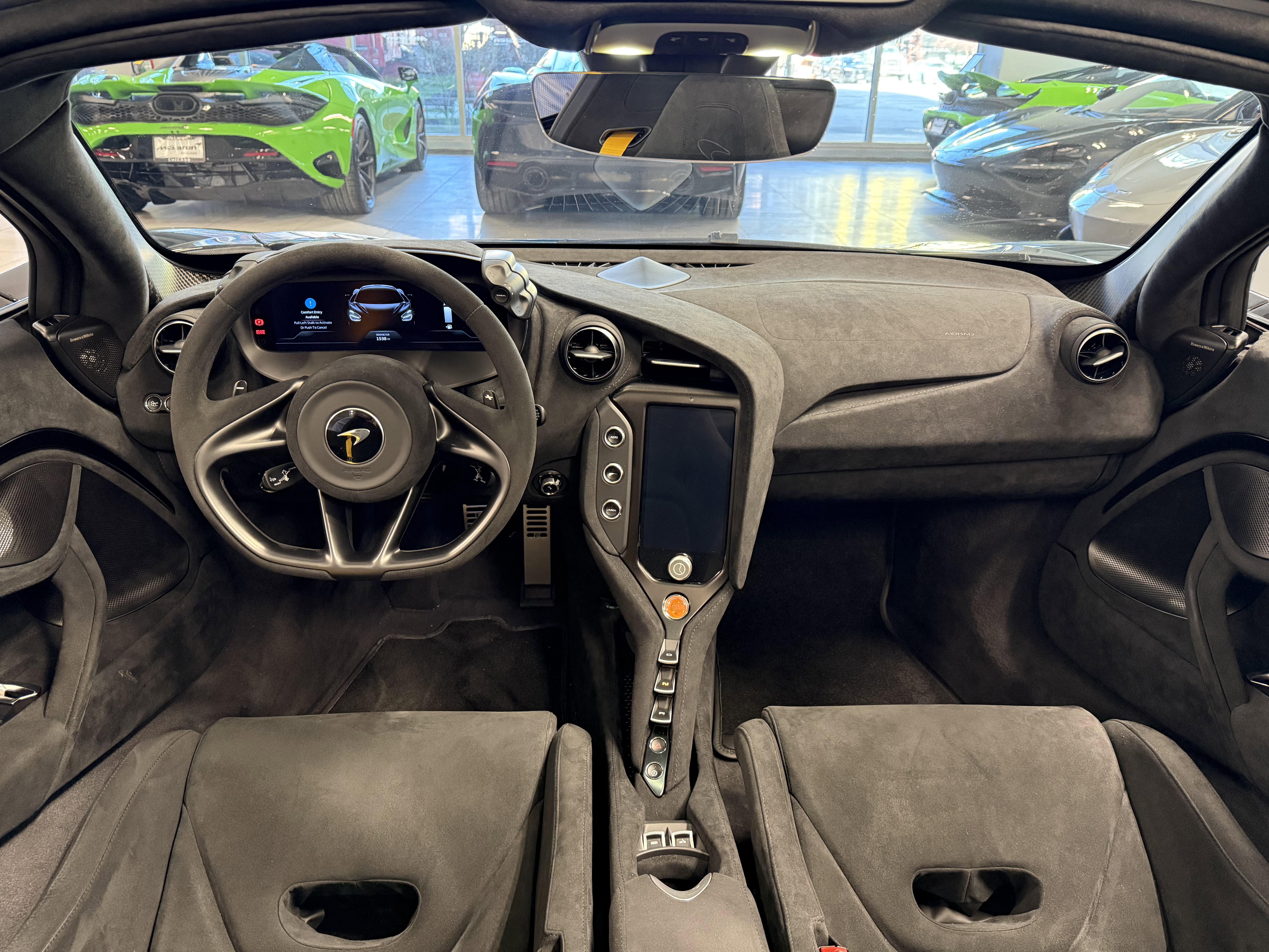 Used 2025 McLaren 750S Spider image 16