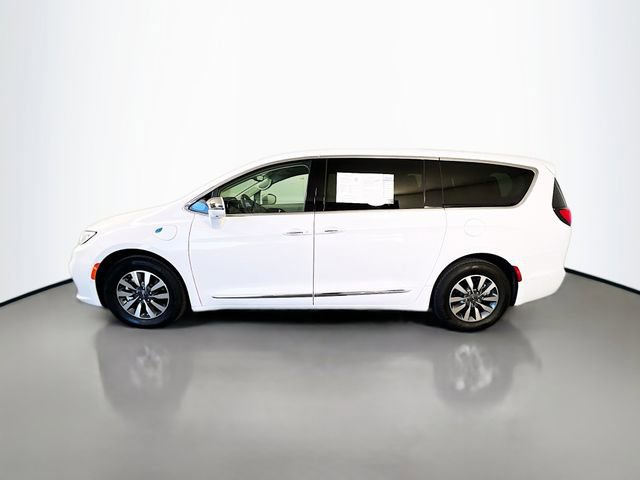 Used 2022 Chrysler Pacifica Limited image 5