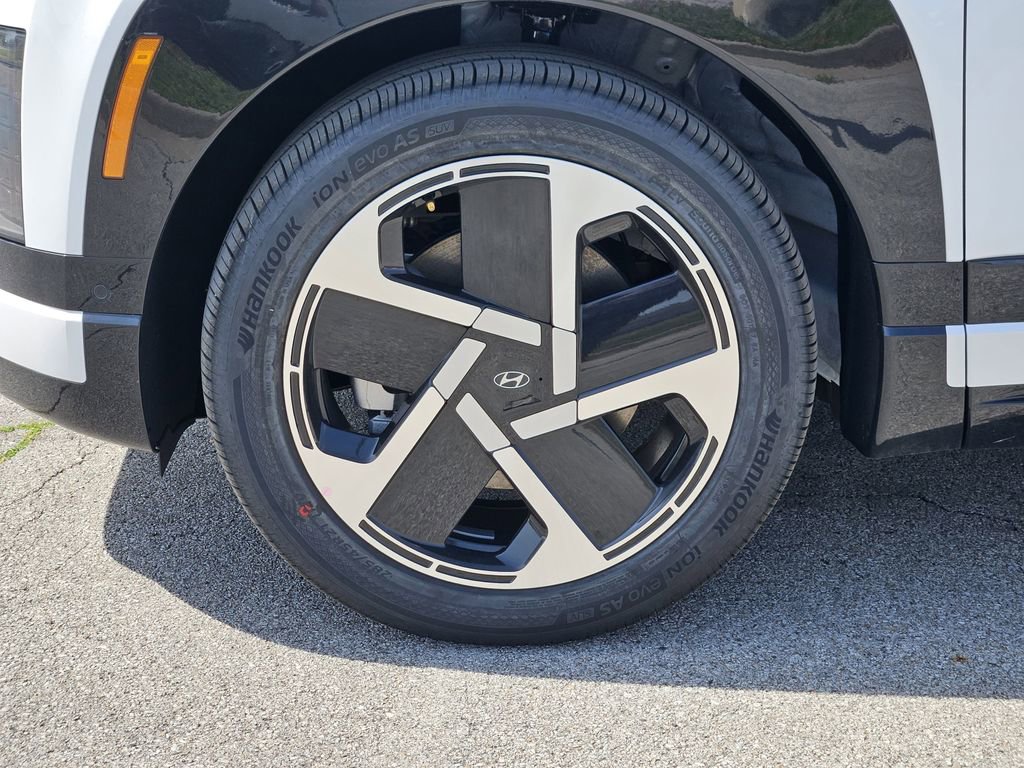 New 2026 Hyundai Ioniq 9 Limited image 12