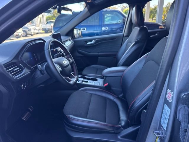 Used 2024 Ford Escape ST-Line image 11