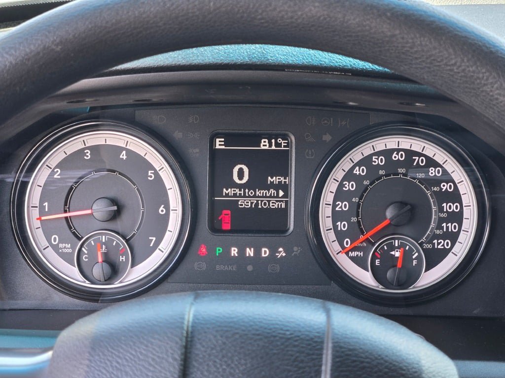 Used 2024 RAM 1500 Classic SLT AWD/4WD image 32
