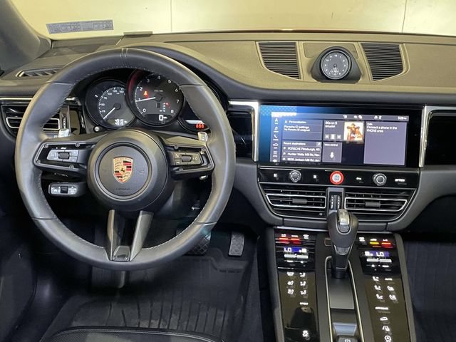 Certified 2026 Porsche Macan AWD/4WD image 26