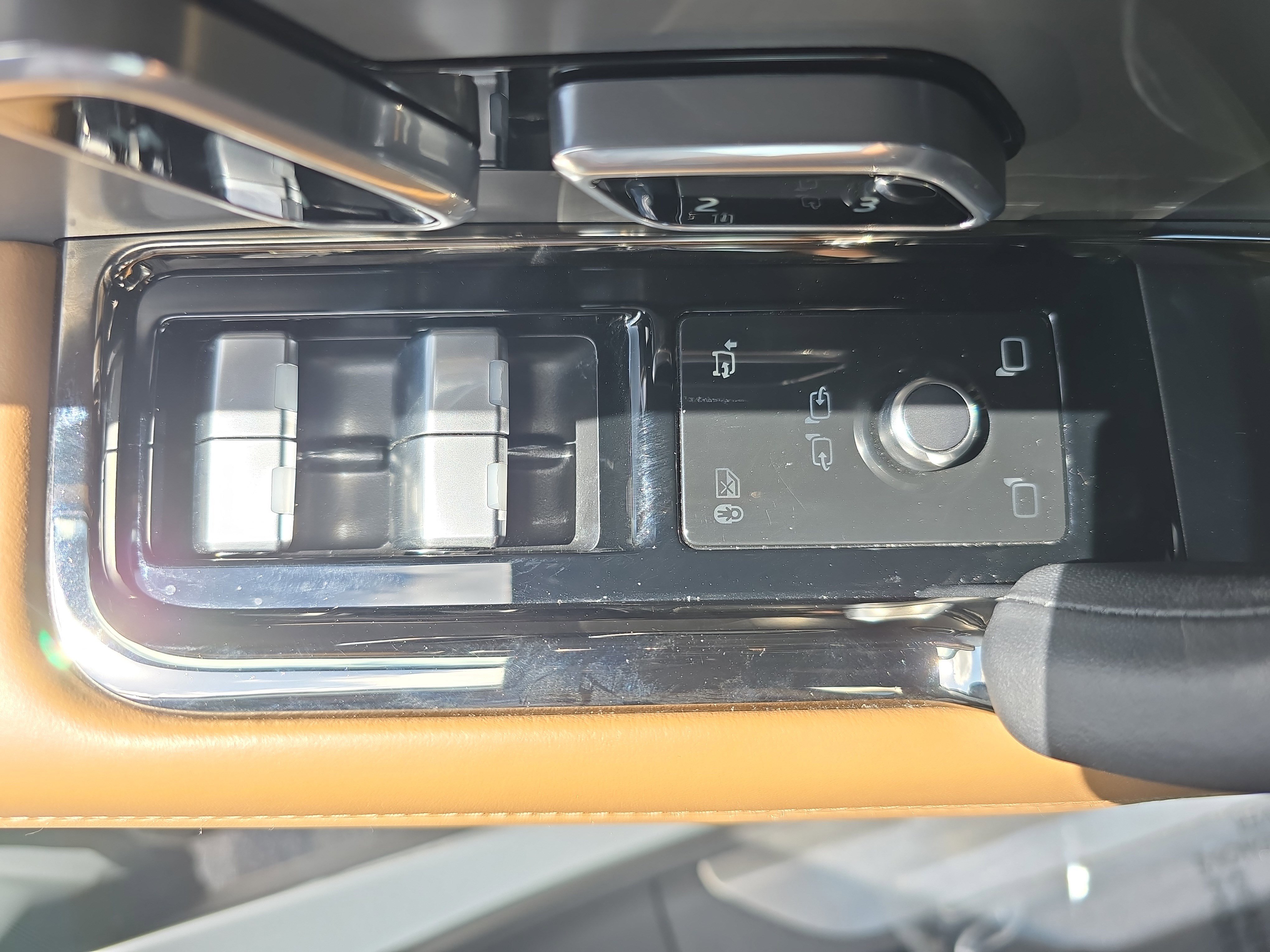 Used 2023 Land Rover Range Rover Sport SE image 26