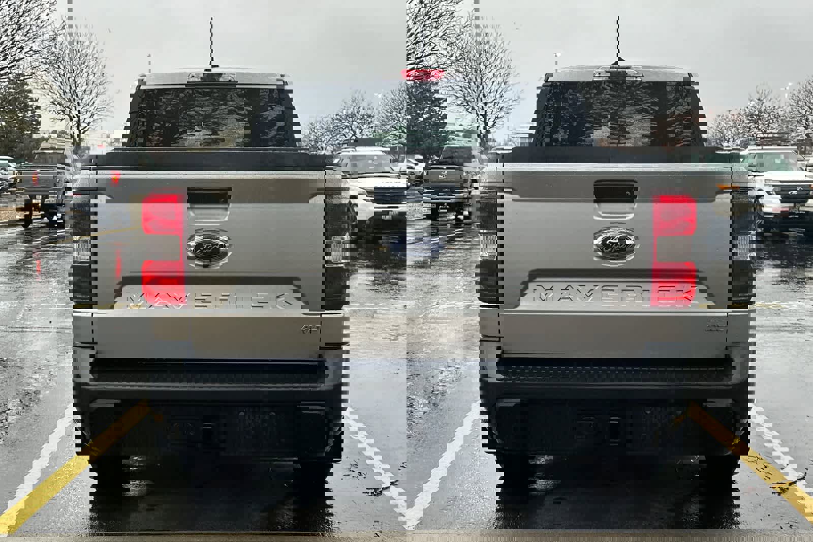 Used 2023 Ford Maverick XLT w/ Equipment Group 300A Standard image 4