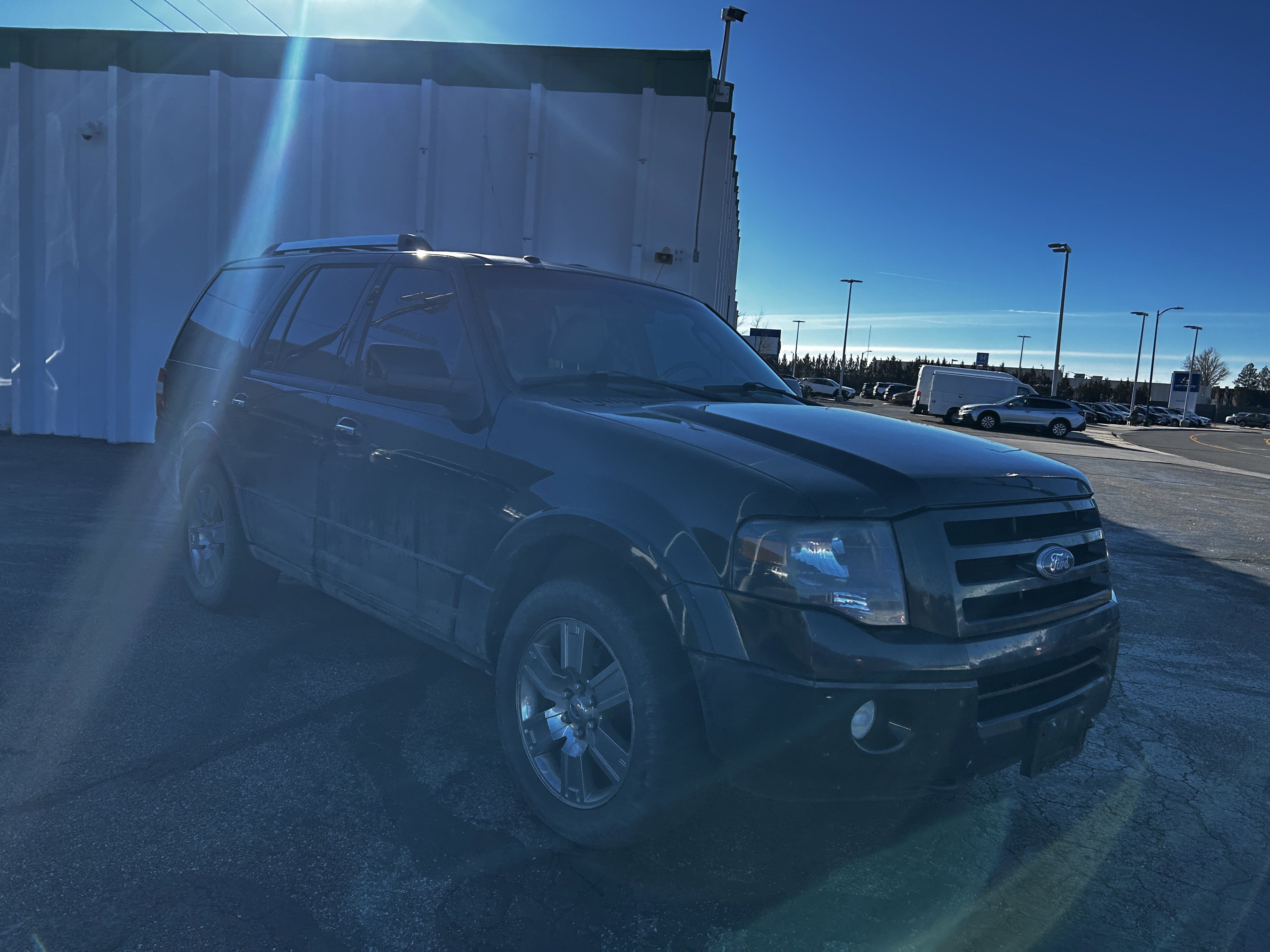 Used 2010 Ford Expedition Limited image 7