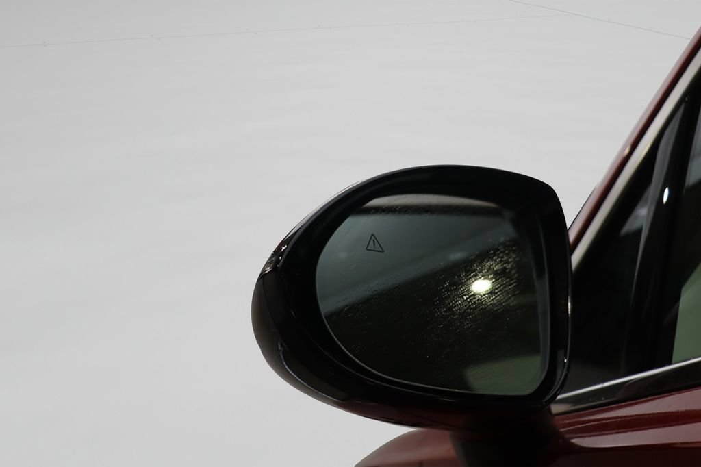 New 2026 Genesis GV70 2.5T Select AWD/4WD image 7