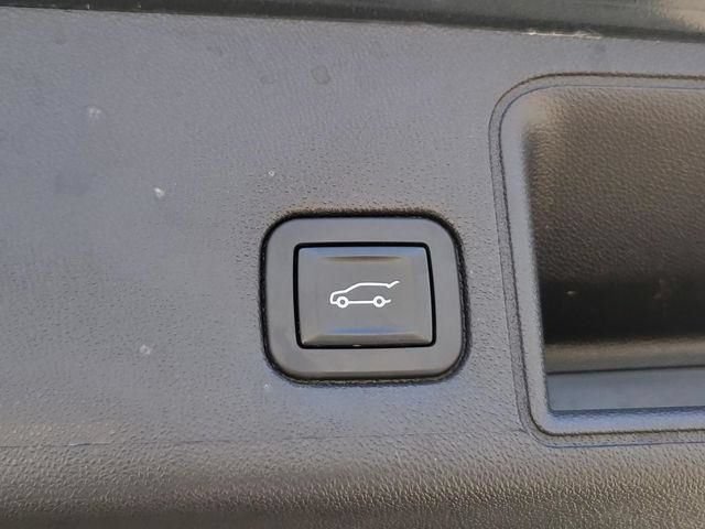 Used 2020 GMC Terrain SLT w/ Preferred Package FWD image 11