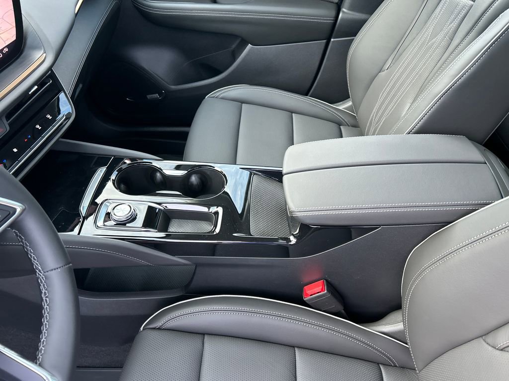 Certified 2025 Buick Envision Avenir image 36